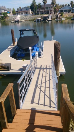 Winn Decking - Krentler Private Residence Dock and Gangway