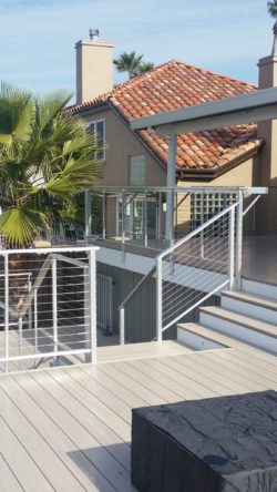 Winn Decking — Aluminum Rails with Stainless Steel Cables